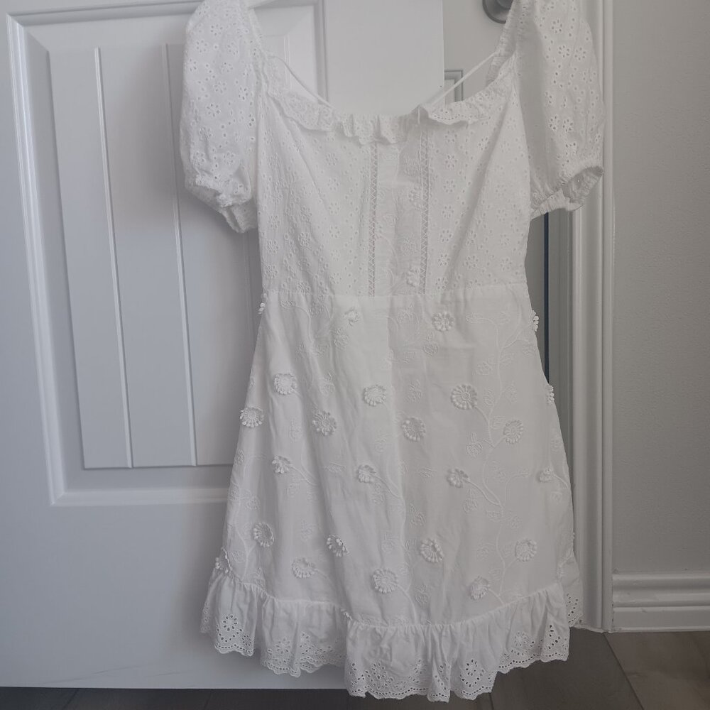 Selfie Leslie Criss Cross Back White Dress